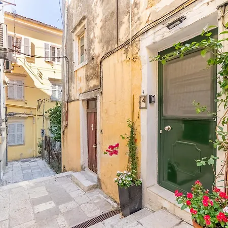 La Belleza * Corfu (city)