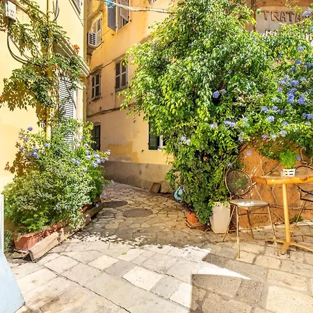 La Belleza * Corfu (city)
